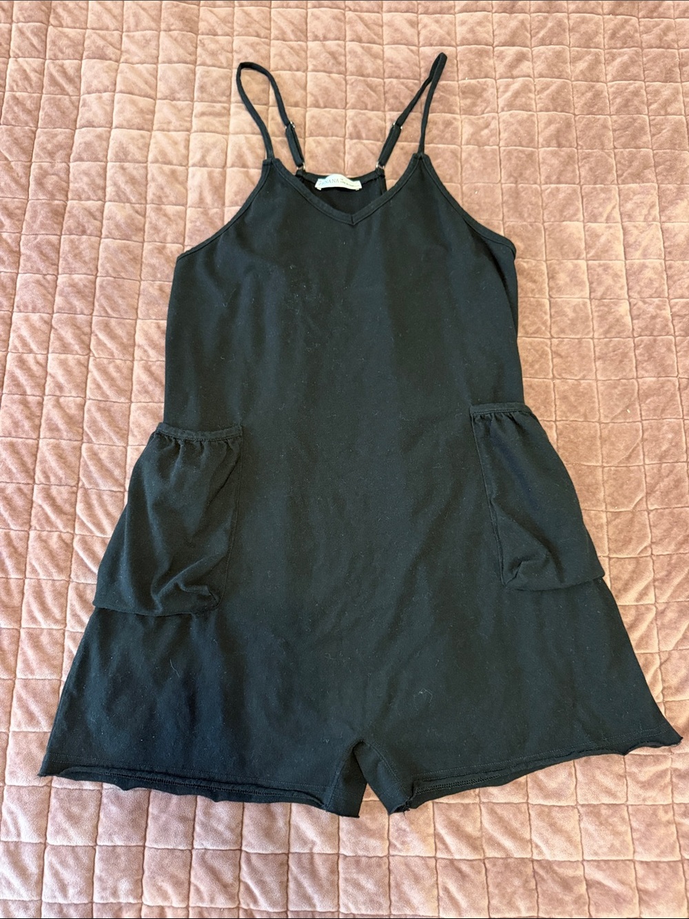 Zenana Outfitters Black V‑Neck Spaghetti Strap Romper